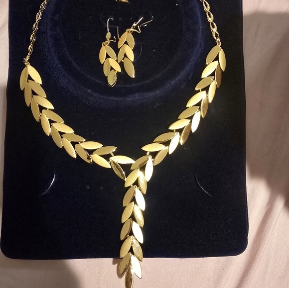 21kgp Dubai Jewlery Set - Picture 2 of 10